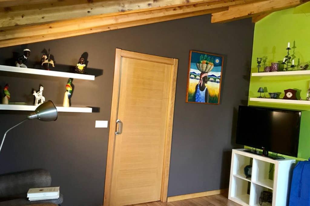 Tranquila Casita De Invitados En Con Chimenea Casa vacanze Vigo